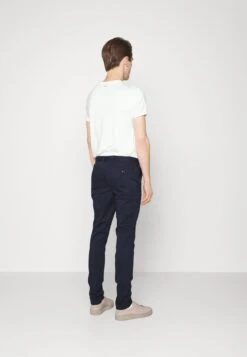 Michael Kors Chinos - Midnight 8 Michael Kors Chinos - Midnight -Winter Menswear Store 0b0d7f1bbaeb4668981ba4921922888e scaled