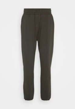 AllSaints Ari Sweatpant - Tracksuit Bottoms - Washed Black 9 AllSaints Ari Sweatpant - Tracksuit Bottoms - Washed Black -Winter Menswear Store 103c6f0af0234be09d5418833c317c5c scaled