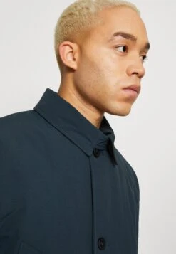 ESPRIT Longmac - Trenchcoat - Petrol Blue -Winter Menswear Store 14302cb504ae4391844c05ba7c3a8cb0 scaled