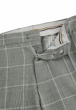 Boss H-Genius-Mm-224 - Chinos - Silver One -Winter Menswear Store 21282c0cacd64ec7bd87e3ffa2da2025 scaled