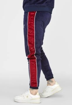 SikSilk Velour Track Pants - Tracksuit Bottoms - Navy -Winter Menswear Store 29876e598c2441f79350b0824d3f6b6f scaled