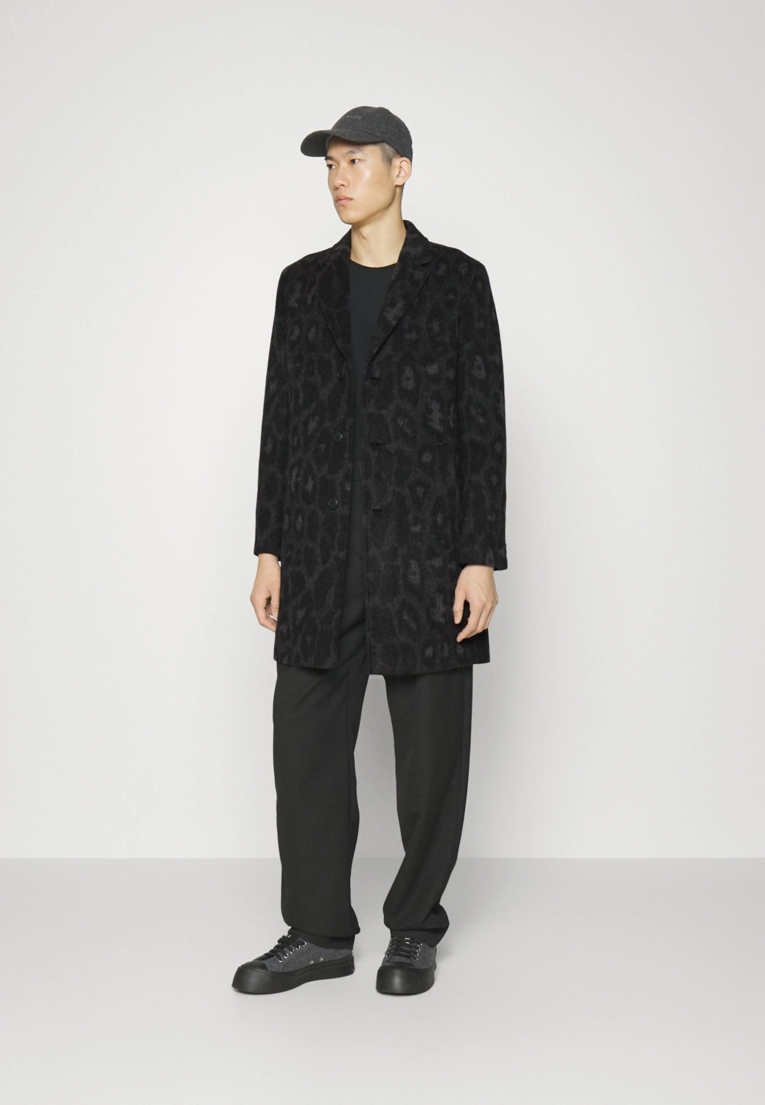 Hugo Malte - Classic Coat - Black 2 Hugo Malte - Classic Coat - Black - Image 2