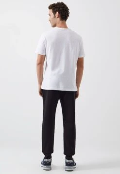 French Connection Tracksuit Bottoms - Black -Winter Menswear Store 3184d5040e2d46bda5272eaf16f41bfd scaled