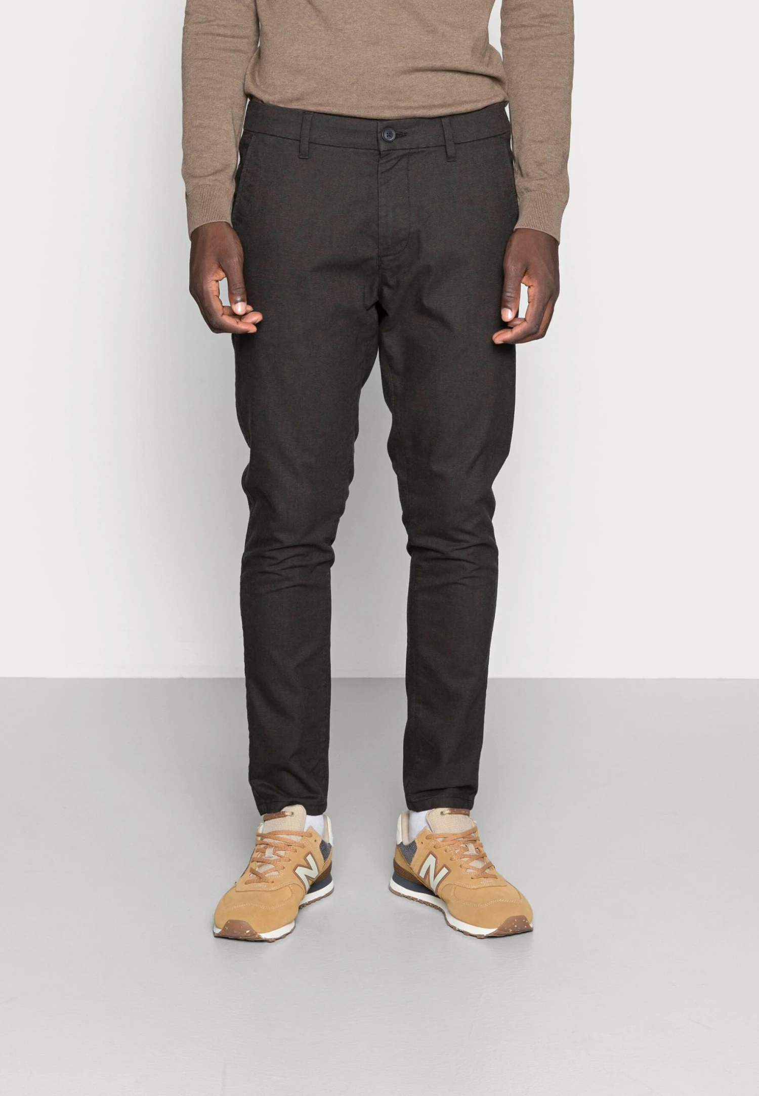 ESPRIT Chinos - Dark Brown 1 ESPRIT Chinos - Dark Brown