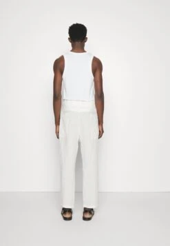 Emporio Armani Trouser - Trousers - Bianco Panna -Winter Menswear Store 42b49ea25b484a49801fab04e39e8cb2 scaled