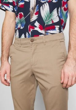 Jack & Jones 2 Pack - Chinos - Beige/Navy Blazer 12 Jack & Jones 2 Pack - Chinos - Beige/Navy Blazer -Winter Menswear Store 553491741020443aa0d51b268320b5cd scaled