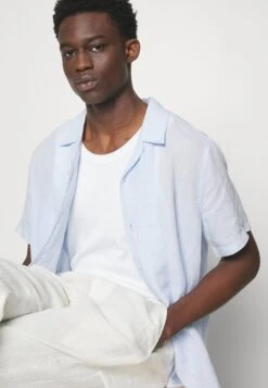 Emporio Armani Trouser - Trousers - Bianco Panna -Winter Menswear Store 589da0defc51453c931a4e166f4988ce scaled