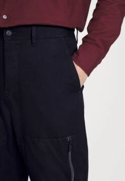 Boss Statum - Cargo Trousers - Dark Blue -Winter Menswear Store 5b7fb0173d564c068e10480df24cad04 scaled