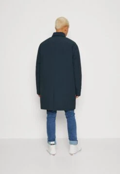 ESPRIT Longmac - Trenchcoat - Petrol Blue -Winter Menswear Store 6bb4836cdb874d49a46081e548764235 scaled
