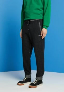 ESPRIT High-Rise-Im-Style Mit Logo-Print - Trousers - Black 13 ESPRIT High-Rise-Im-Style Mit Logo-Print - Trousers - Black -Winter Menswear Store 6d534a5794474ecda60ac6fea8668ac7