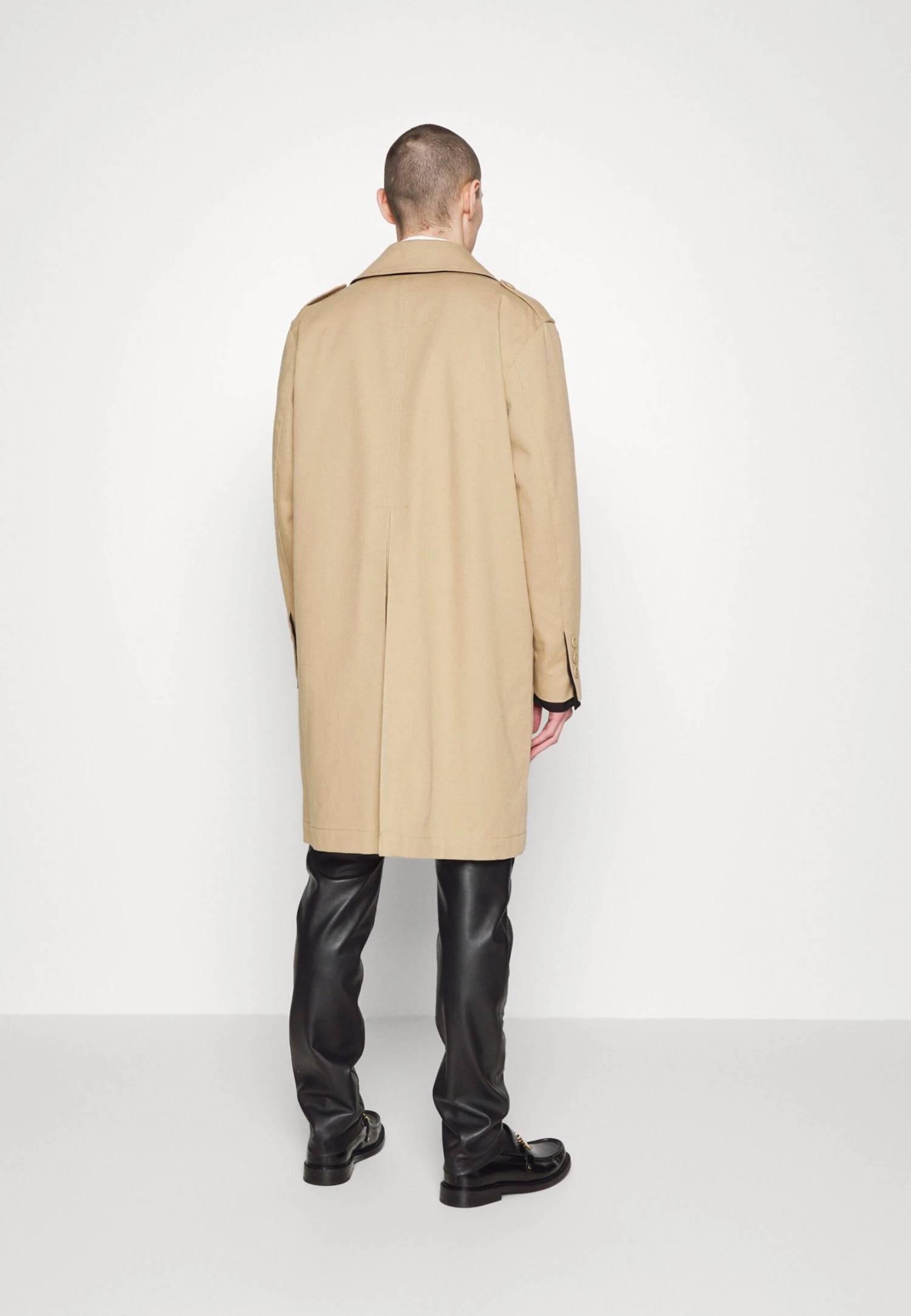 MOSCHINO Long Jacket - Classic Coat - Beige/Black 4 MOSCHINO Long Jacket - Classic Coat - Beige/Black - Image 4