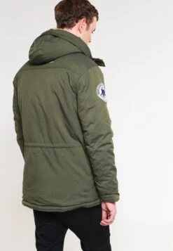 Alpha Industries Parka - Dark Green -Winter Menswear Store 7cb92ba6ff4b495a8d0bb5a1bed39b08
