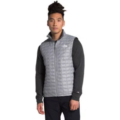 The North Face Men's Thermoball Eco Vest -Winter Menswear Store NF0A3Y3O YAP hero