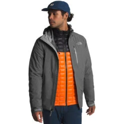 The North Face Men's Dryzzle Futurelight Jacket -Winter Menswear Store NF0A4AHM DYY hero