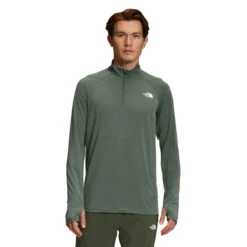 The North Face Men's Wander Quarter-Zip -Winter Menswear Store NF0A5371 NYC hero 2