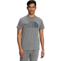The North Face Men's Short-Sleeve Half Dome Tri-Blend Tee -Winter Menswear Store NF0A5J2I MQH hero
