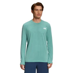The North Face Men's Wander Long-Sleeve 11 The North Face Men's Wander Long-Sleeve -Winter Menswear Store NF0A7QEG 6R7 hero 1