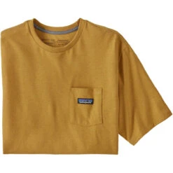 Patagonia Men's P-6 Label Pocket Responsibili-Tee 18 Patagonia Men's P-6 Label Pocket Responsibili-Tee -Winter Menswear Store WBF21 37406 HAGL 1