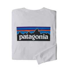Patagonia Men's Long-Sleeved P-6 Logo Responsibili-Tee 14 Patagonia Men's Long-Sleeved P-6 Logo Responsibili-Tee -Winter Menswear Store WBS20 38518 WHI