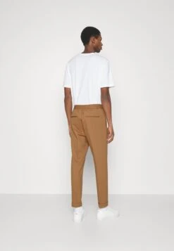 Tiger Of Sweden Travin - Tracksuit Bottoms - Apple Cinnamon -Winter Menswear Store b6a3e941ccb7404d9cc08453dcf77da1 scaled