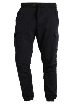 Indicode Jeans Lakeland - Cargo Trousers - Black 11 Indicode Jeans Lakeland - Cargo Trousers - Black -Winter Menswear Store c4352009e1d34c5ea3fc808e6477c61a