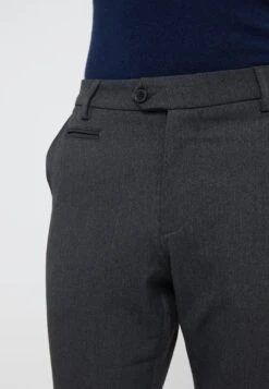 Les Deux Suit Pants Como - Trousers - Anthrazit -Winter Menswear Store d09ab167224c4c7e8b3f17137757ee62 scaled