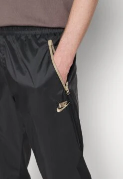 Nike Sportswear Pant - Tracksuit Bottoms - Black/Khaki -Winter Menswear Store d7eeb037da0f4709ba6f002f4d76385f scaled