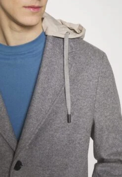 Boss Cam Hood - Short Coat - Dark Grey 11 Boss Cam Hood - Short Coat - Dark Grey -Winter Menswear Store de9f73eedcd040188d3f3e829926801c scaled