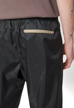 Nike Sportswear Pant - Tracksuit Bottoms - Black/Khaki -Winter Menswear Store e04be2ba89d64a7996322cbc768598e5 scaled