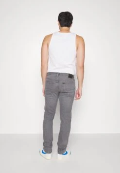 Lee Daren Zip Fly - Trousers - Slate -Winter Menswear Store efdb923a0e5b4866af7fc7175e3c9870 scaled