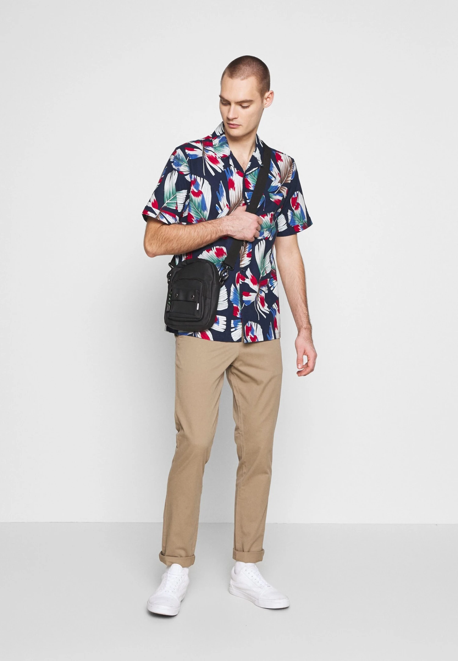 Jack & Jones 2 Pack - Chinos - Beige/Navy Blazer 2 Jack & Jones 2 Pack - Chinos - Beige/Navy Blazer - Image 2