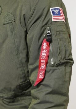 Alpha Industries Parka - Dark Green -Winter Menswear Store fb3d0b588562425b9283a7040441a710